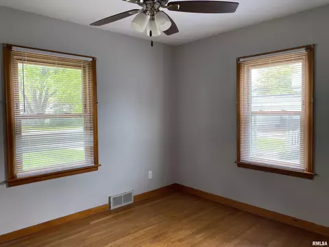 5 Evergreen Ct, Springfield, IL 62704 photo 11