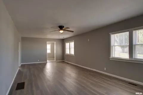 216 Smith St, Ursa, IL 62376 photo 6