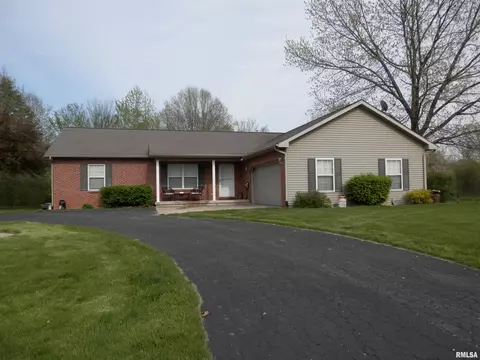 8166 Oak Run Dr, Dahinda, IL 61428