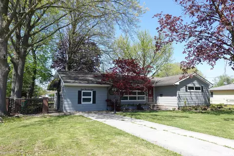 808 Lawrence Ave, Galesburg, IL 61401