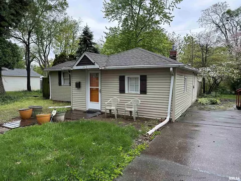 2413 S Holmes Ave, Springfield, IL 62704 photo 2