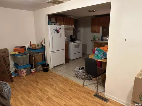 2413 S Holmes Ave, Springfield, IL 62704 photo 5