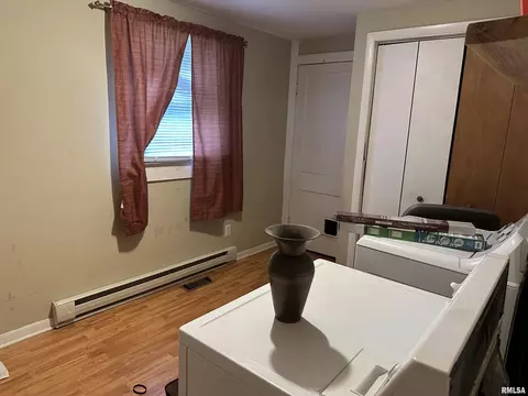 2413 S Holmes Ave, Springfield, IL 62704 photo 8