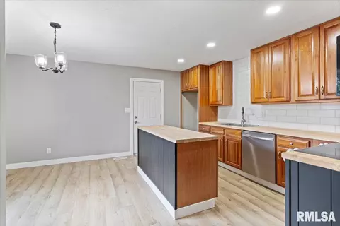 90 Andover Dr, Springfield, IL 62704 photo 9