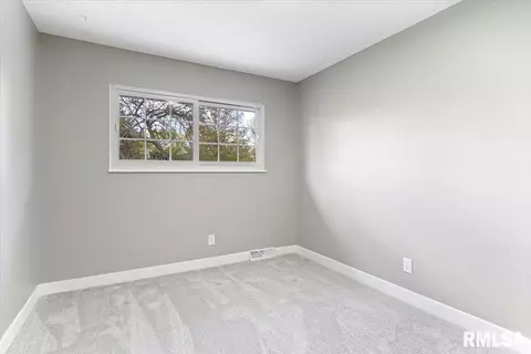 90 Andover Dr, Springfield, IL 62704 photo 18