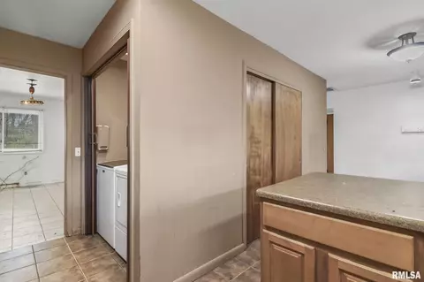 110 Sumner Ln, Springfield, IL 62707 photo 6
