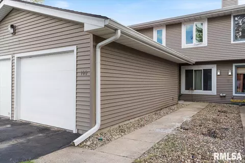 100 Brookside Pl, Springfield, IL 62704 photo 2