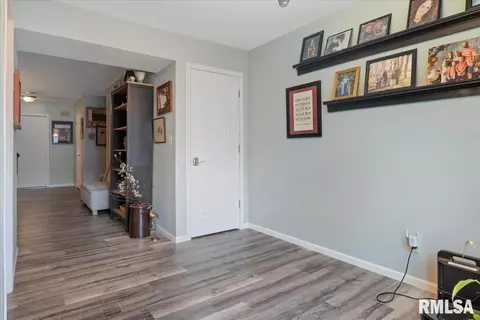 100 Brookside Pl, Springfield, IL 62704 photo 12