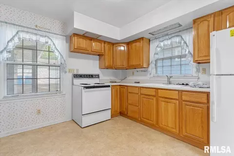 156 N Illinois, Springfield, IL 62702 photo 9