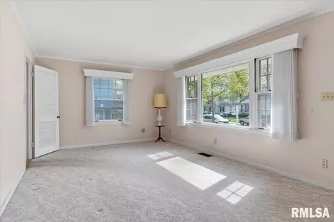 156 N Illinois, Springfield, IL 62702 photo 6