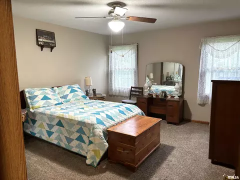 Bedroom - 2613 Stratford Dr, Springfield, IL 62704 photo 1 of 4