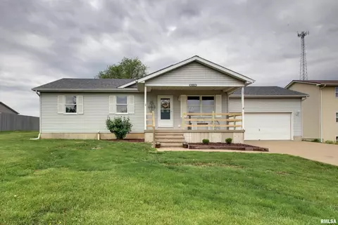 1291 W Lakeshore Dr, Fowler, IL 62338