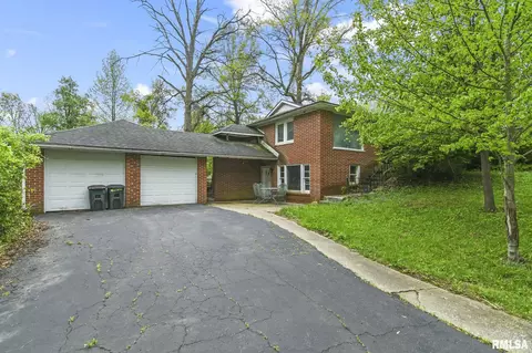 2310 E Lake Shore Dr, Springfield, IL 62712