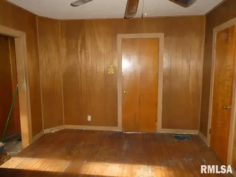 2103 S 17th St, Springfield, IL 62703 photo 10