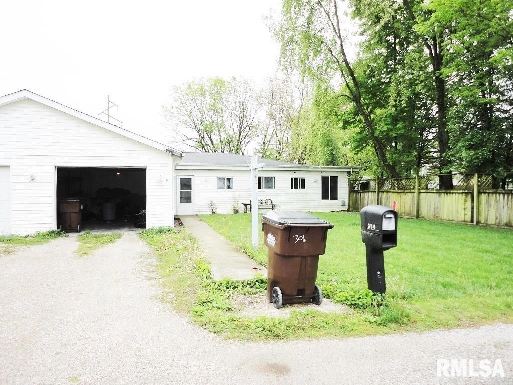 306 Parker St  