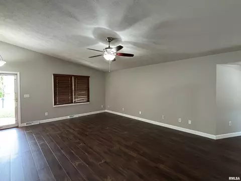 2805 Placid Ct, Springfield, IL 62707 photo 3