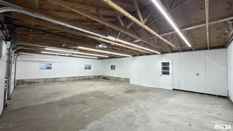 Other - 209 W Perkins St, Payson, IL 62360 photo 8 of 10