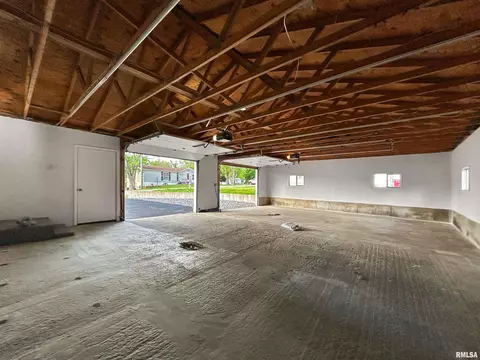 Other - 209 W Perkins St, Payson, IL 62360 photo 9 of 10