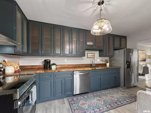 Kitchen - 209 W Perkins St, Payson, IL 62360 photo 4 of 4