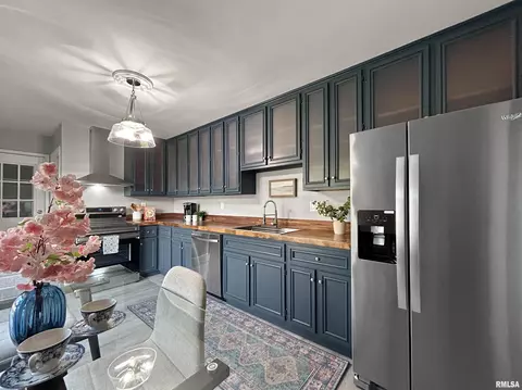 Kitchen - 209 W Perkins St, Payson, IL 62360 photo 1 of 4