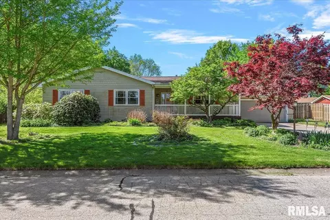 34 Iroquois Dr, Springfield, IL 62711