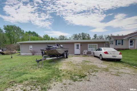 1418 Lake Shore Dr S St, Fowler, IL 62338