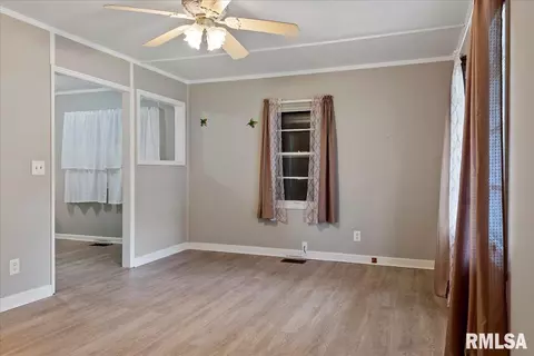 9 Reed Ct, Springfield, IL 62704 photo 3