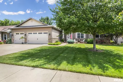1804 Avenel Ln, Chatham, IL 62629