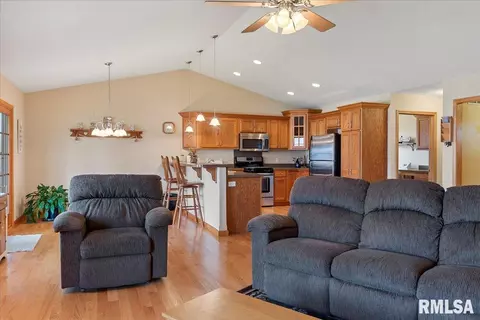 2929 Laxford Dr, Springfield, IL 62712 photo 8