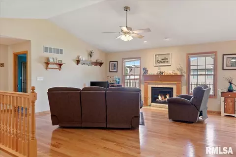 2929 Laxford Dr, Springfield, IL 62712 photo 5