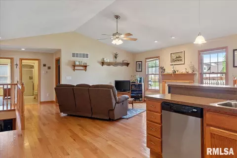 2929 Laxford Dr, Springfield, IL 62712 photo 14