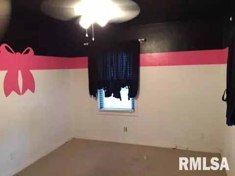 Bedroom - 2118 E Buchanan St, Springfield, IL 62703 photo 1 of 1