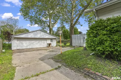 2120 N 8th St, Springfield, IL 62702 photo 27