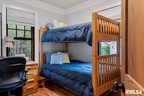 Bedroom - 925 S Walnut St, Springfield, IL 62704 photo 3 of 4