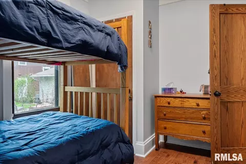 Bedroom - 925 S Walnut St, Springfield, IL 62704 photo 4 of 4