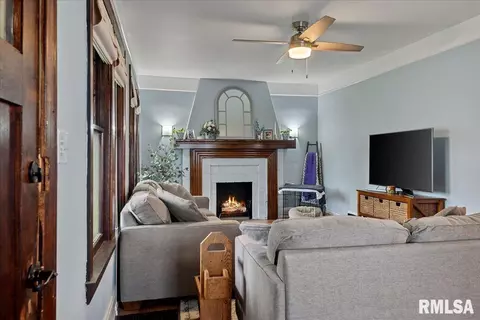 Other - 925 S Walnut St, Springfield, IL 62704 photo 4 of 9