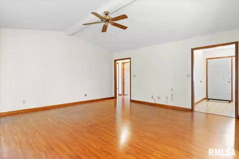 Living - 6304 Kate Ct, Springfield, IL 62712 photo 4 of 6