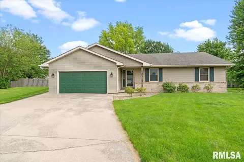 Exterior - 6304 Kate Ct, Springfield, IL 62712 photo 2 of 8