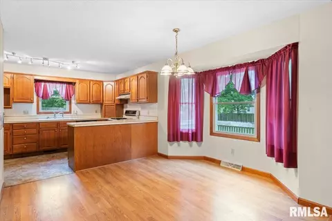 Other - 6304 Kate Ct, Springfield, IL 62712 photo 2 of 7