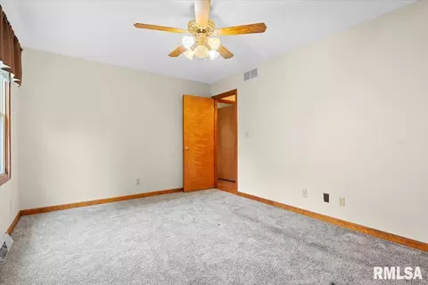 Bedroom - 6304 Kate Ct, Springfield, IL 62712 photo 8 of 8