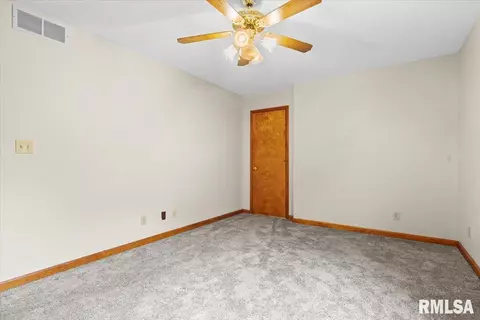 Bedroom - 6304 Kate Ct, Springfield, IL 62712 photo 7 of 8