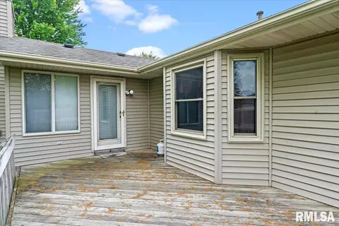 Exterior - 6304 Kate Ct, Springfield, IL 62712 photo 4 of 8