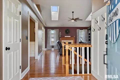 3725 Bluestem Ct, Springfield, IL 62712 photo 4