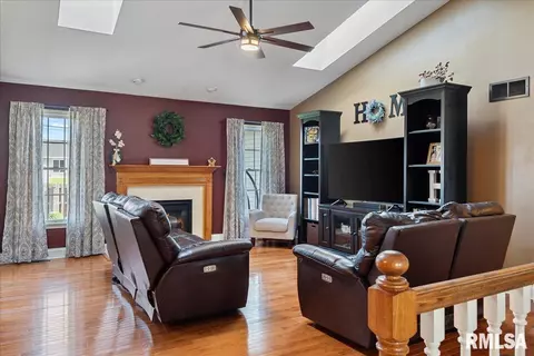 3725 Bluestem Ct, Springfield, IL 62712 photo 5