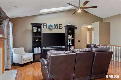 3725 Bluestem Ct, Springfield, IL 62712 photo 6