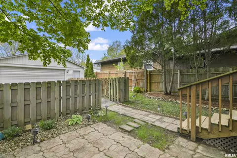 123 N Douglas Ave, Springfield, IL 62702 photo 38
