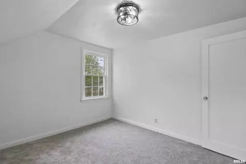 123 N Douglas Ave, Springfield, IL 62702 photo 33