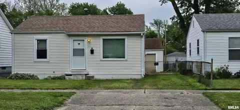 906 N Ohio Ave, Springfield, IL 62702