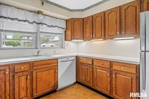 1520 N 3rd St, Springfield, IL 62702 photo 9