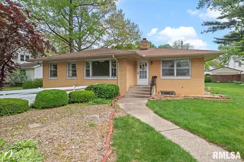 1520 N 3rd St, Springfield, IL 62702 photo 2